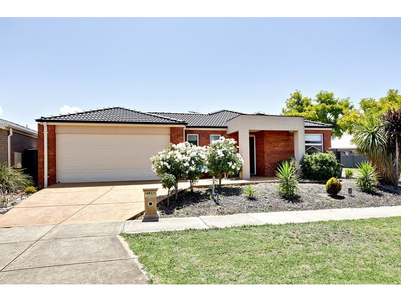 28 Hindmarsh Drive, Wyndham Vale VIC 3024