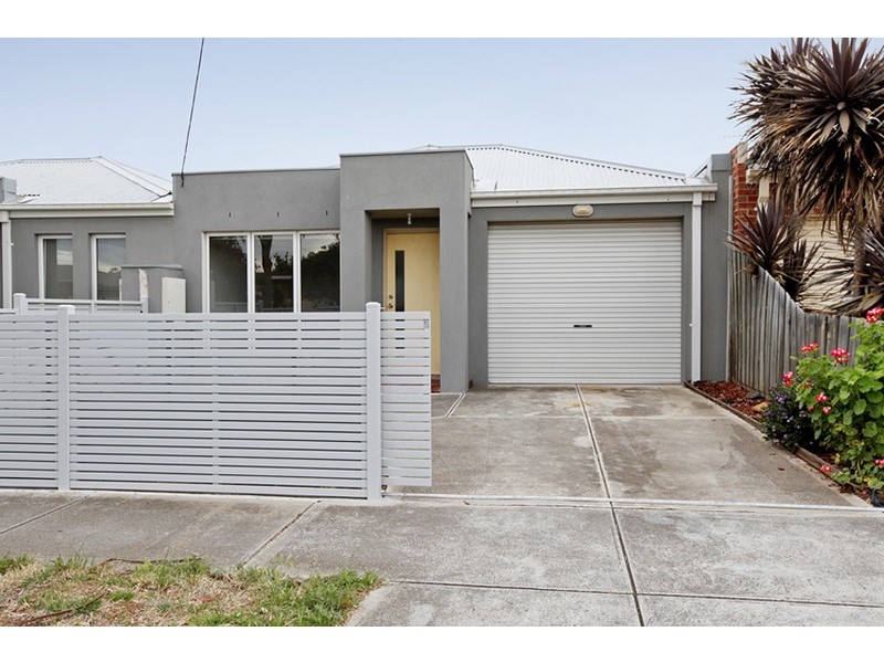 3B Swallow Street, Werribee VIC 3030