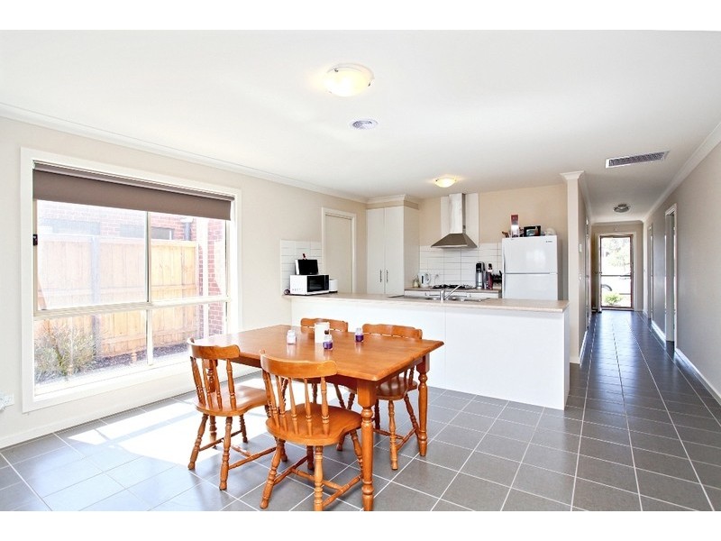 32 Pasadena Circuit, Point Cook VIC 3030