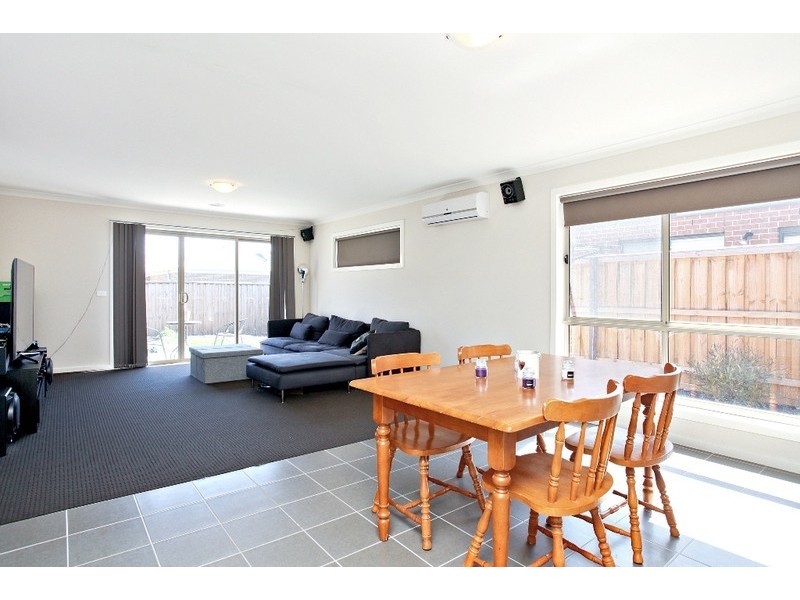 32 Pasadena Circuit, Point Cook VIC 3030