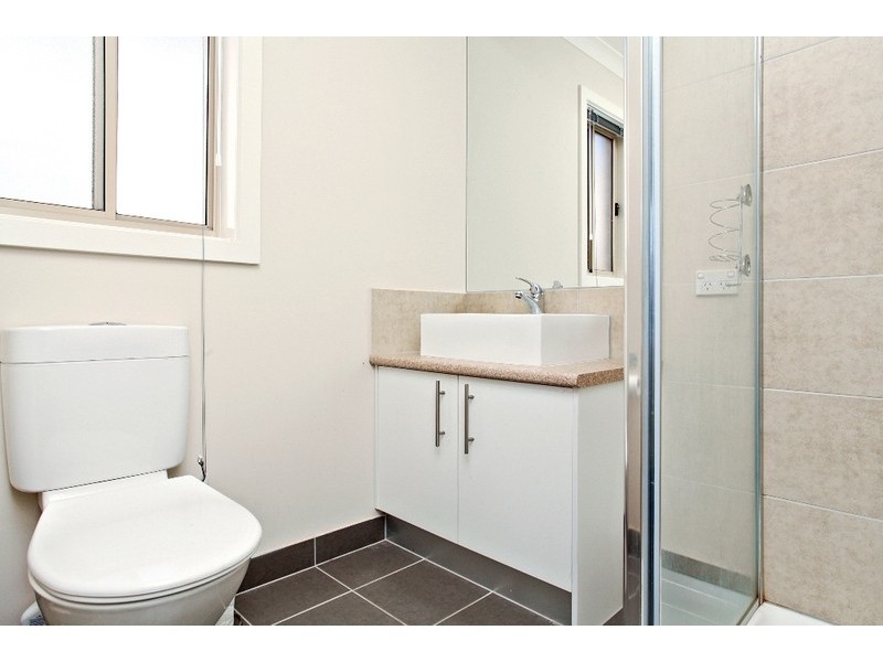 32 Pasadena Circuit, Point Cook VIC 3030