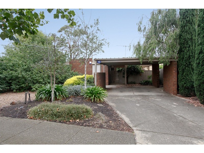 15 Greens Road, Wyndham Vale VIC 3024