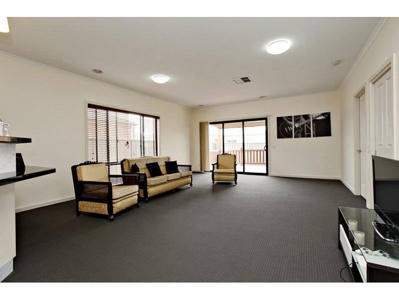 11 Pierbrook Avenue, Wyndham Vale VIC 3024