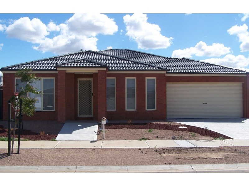 35 Nighthawk Road, Tarneit VIC 3029