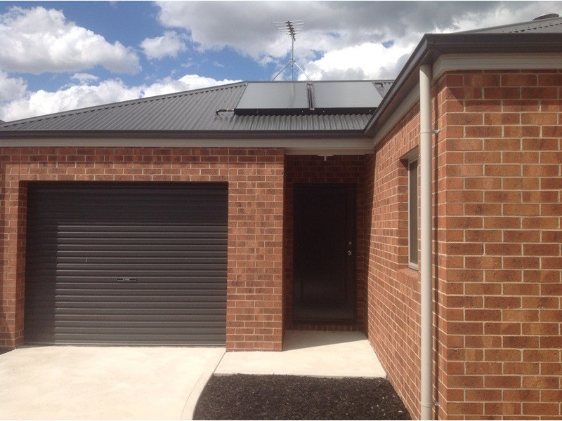2/81 Powell Drive, Hoppers Crossing VIC 3029