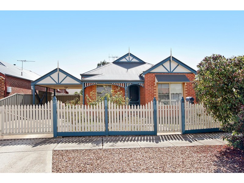27 McMahon Crescent, Tarneit VIC 3029