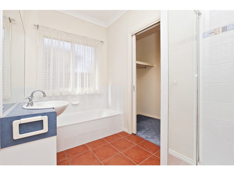 27 McMahon Crescent, Tarneit VIC 3029