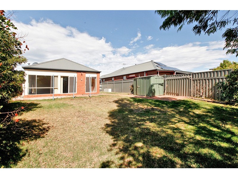 27 McMahon Crescent, Tarneit VIC 3029
