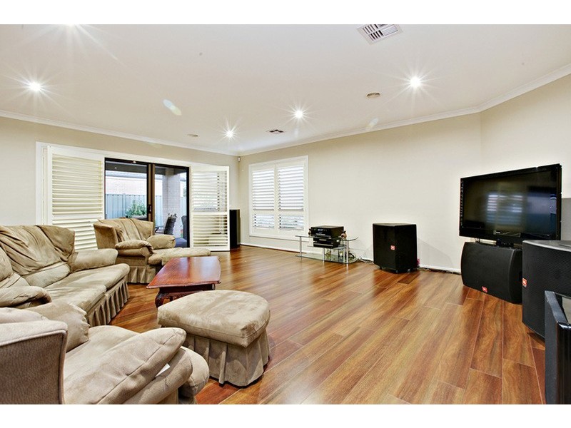 127 Ribblesdale Avenue, Wyndham Vale VIC 3024