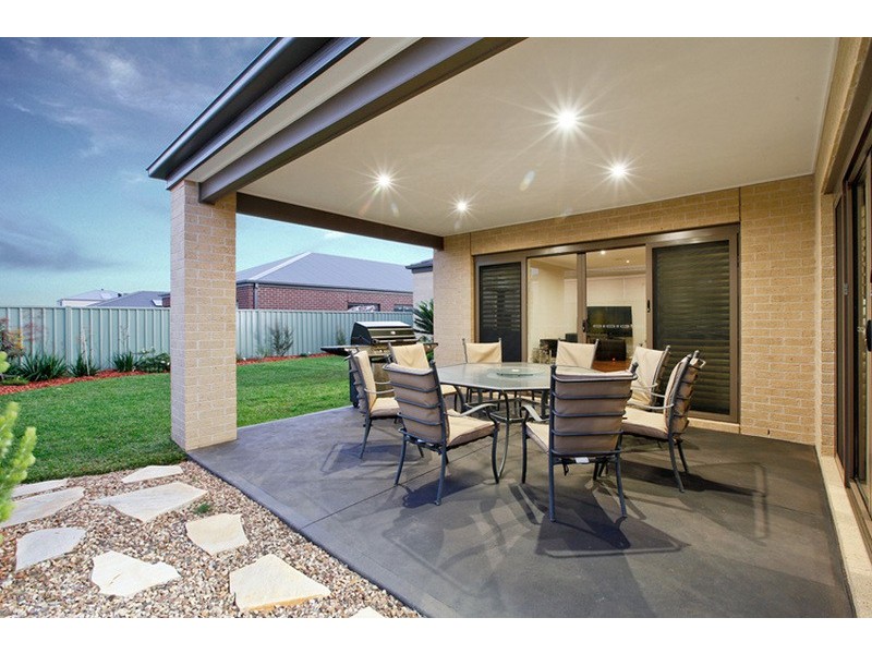 127 Ribblesdale Avenue, Wyndham Vale VIC 3024