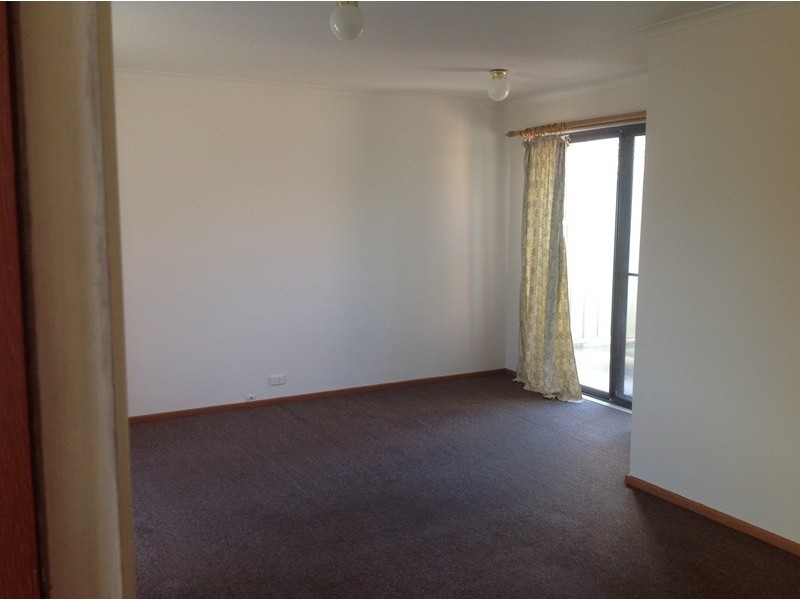 1/2 Fowler Street, Hoppers Crossing VIC 3029