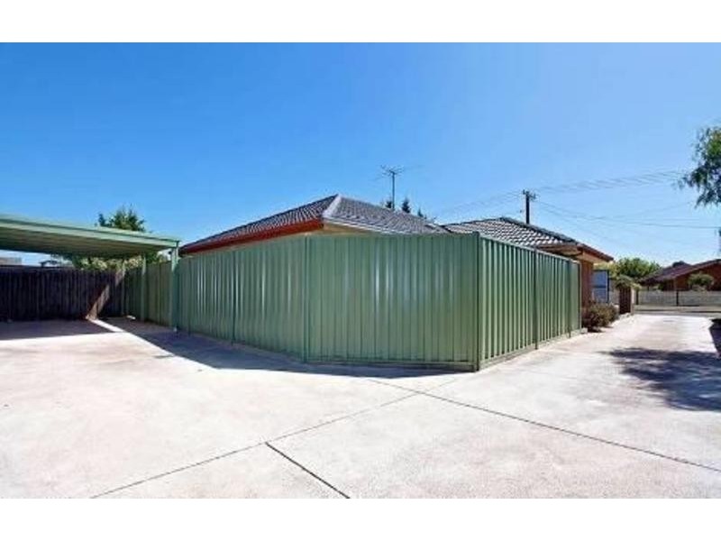 1/2 Fowler Street, Hoppers Crossing VIC 3029