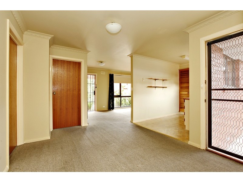 13/31-33 Deutgam Street, Werribee VIC 3030