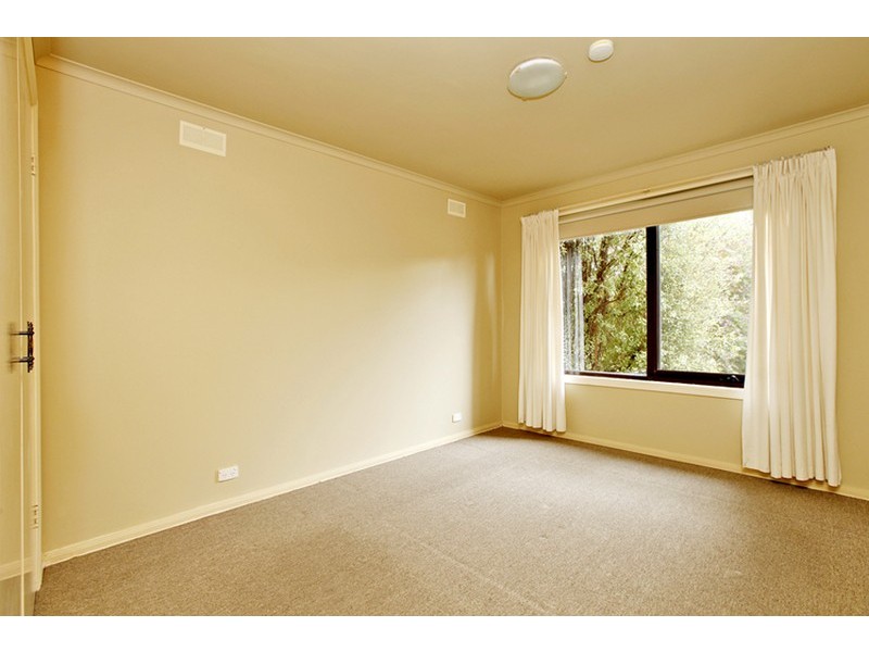 13/31-33 Deutgam Street, Werribee VIC 3030