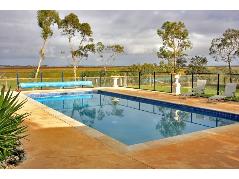1 Shanahans Road, Mount Cottrell VIC 3024