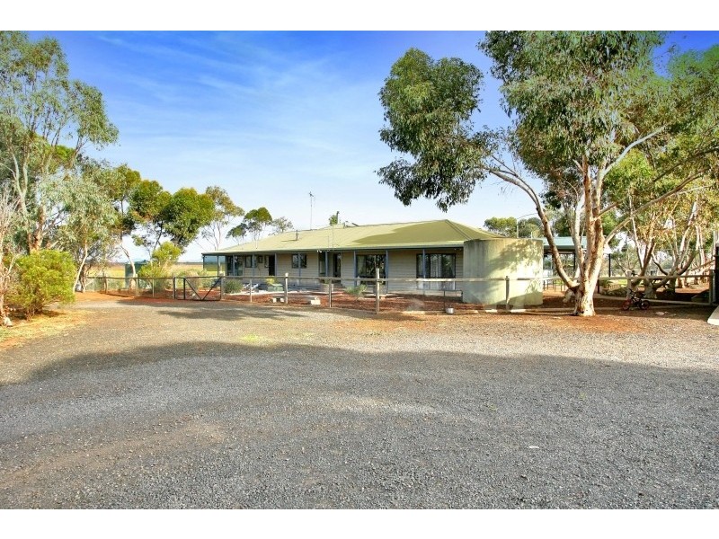 1 Shanahans Road, Mount Cottrell VIC 3024