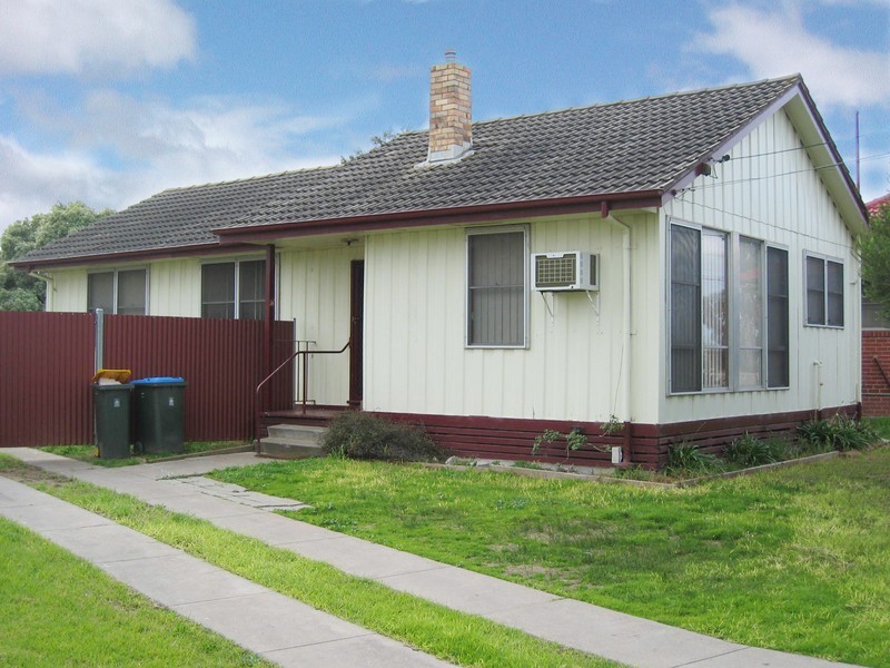 24 Deborah Street, Werribee VIC 3030