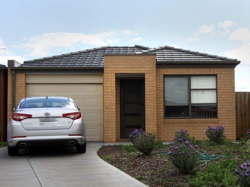 37 Lady Penryhn Drive, Wyndham Vale VIC 3024