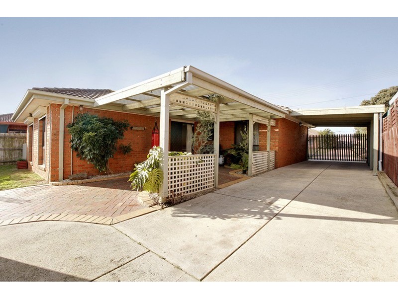 11 Gentzen Drive, Wyndham Vale VIC 3024