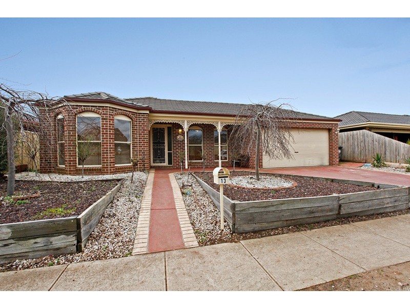 13  Diana Drive, Werribee VIC 3030