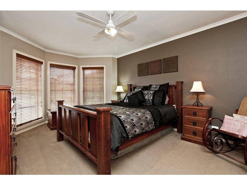 13  Diana Drive, Werribee VIC 3030