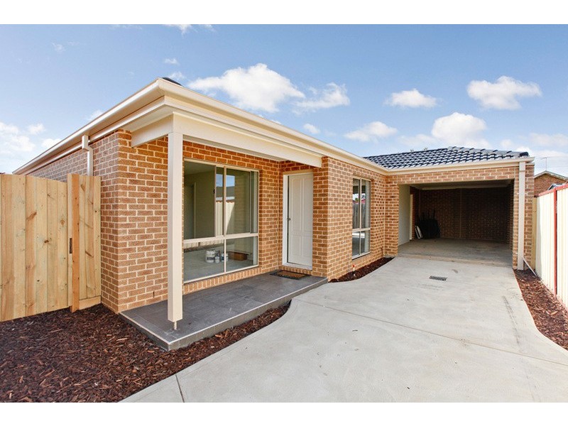 2/16 Grazier Court, Werribee VIC 3030