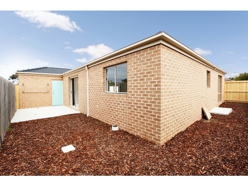 2/16 Grazier Court, Werribee VIC 3030
