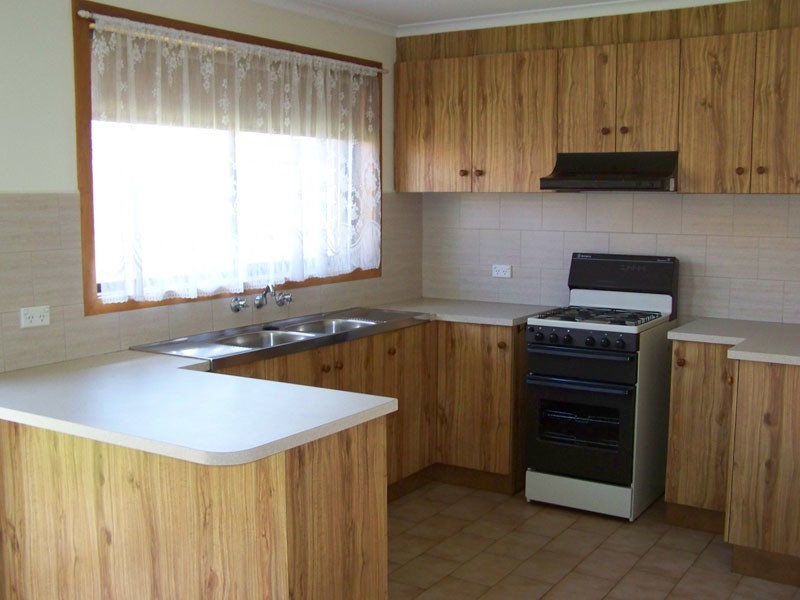 2/8 Dyer Street, Hoppers Crossing VIC 3029