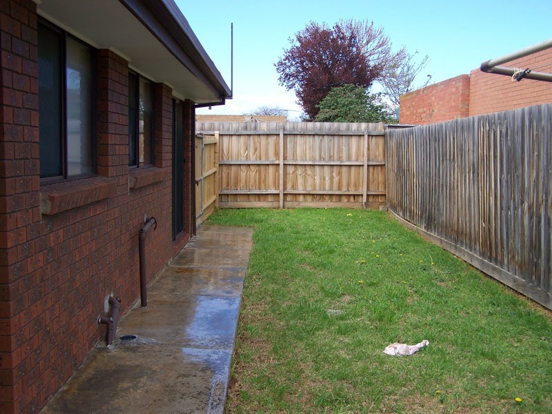 2/8 Dyer Street, Hoppers Crossing VIC 3029