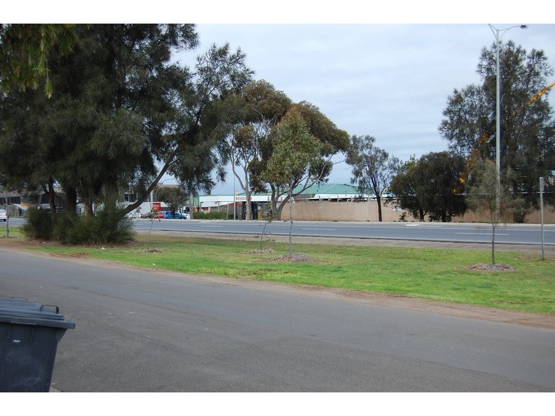 283 Princes Highway, Werribee VIC 3030