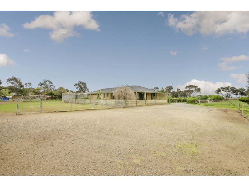 1407 Dohertys Road, Mount Cottrell VIC 3024