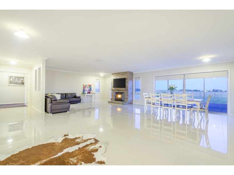 33-49 McLeans Road, Little River VIC 3211