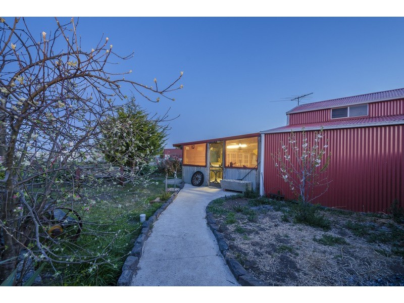 33-49 McLeans Road, Little River VIC 3211