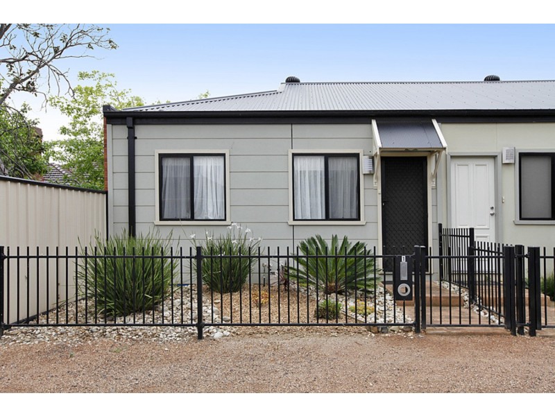 1/2-6 Kelly Street, Werribee VIC 3030