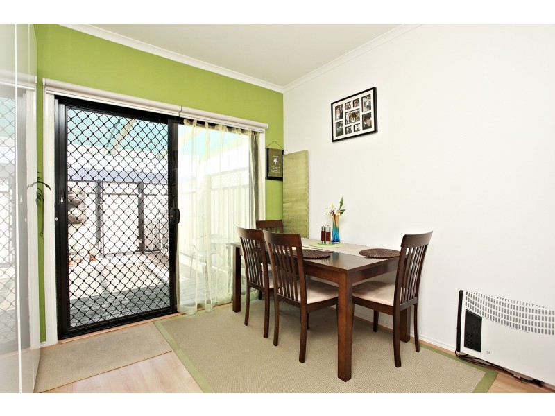 1/2-6 Kelly Street, Werribee VIC 3030
