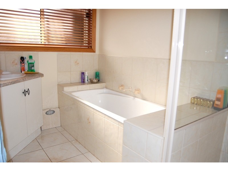 11 Moreton Court, Hoppers Crossing VIC 3029