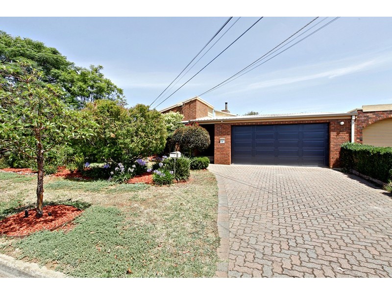 6 Vaina Street, Werribee VIC 3030