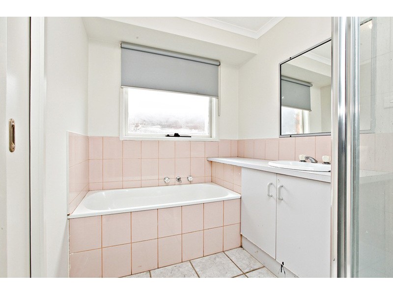 1/16 Grazier Court, Werribee VIC 3030