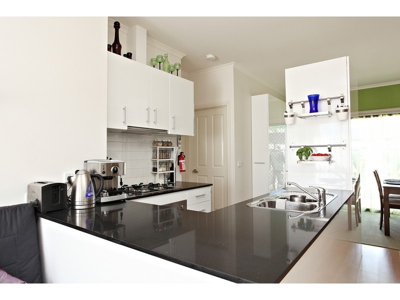 1/2-6 Kelly Street, Werribee VIC 3030