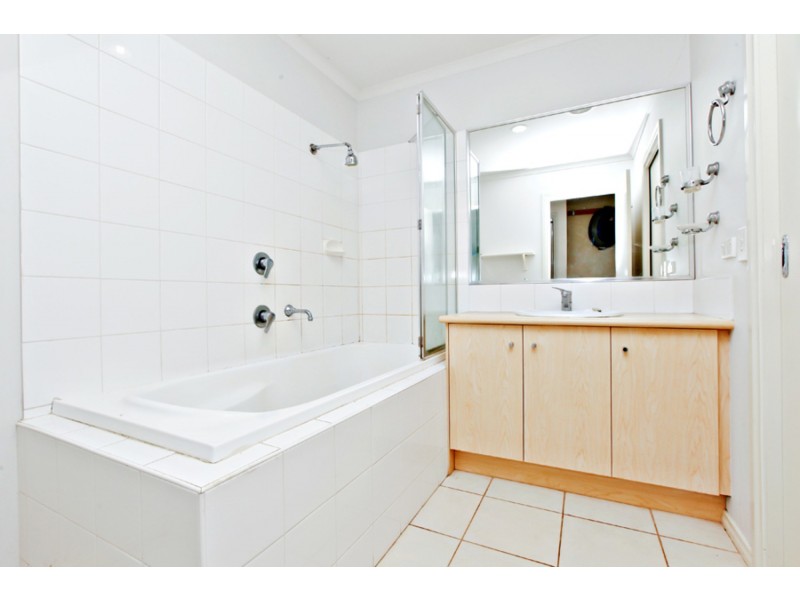 13/10 Nepean Court, Wyndham Vale VIC 3024