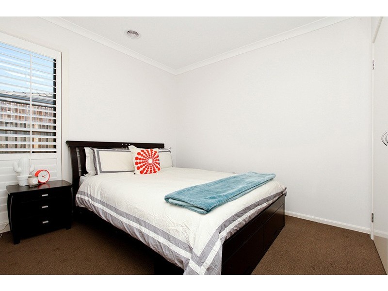 11 Lomandra Street, Point Cook VIC 3030