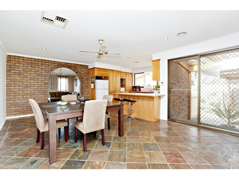 28 Olive Way, Wyndham Vale VIC 3024