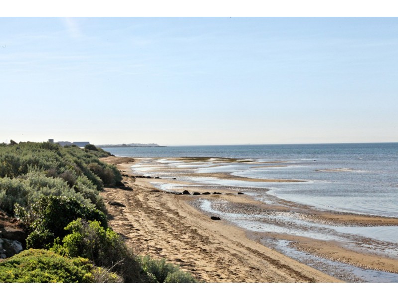 153 Campbells Cove Road, Werribee South VIC 3030