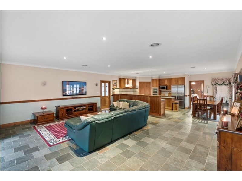 6 Casuarina Close, Hoppers Crossing VIC 3029