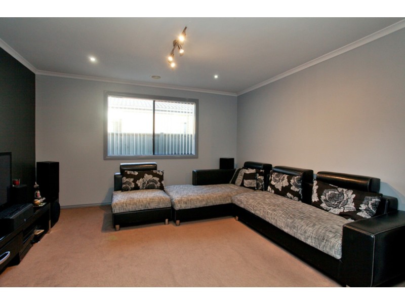 29 Vaughan Chase, Wyndham Vale VIC 3024