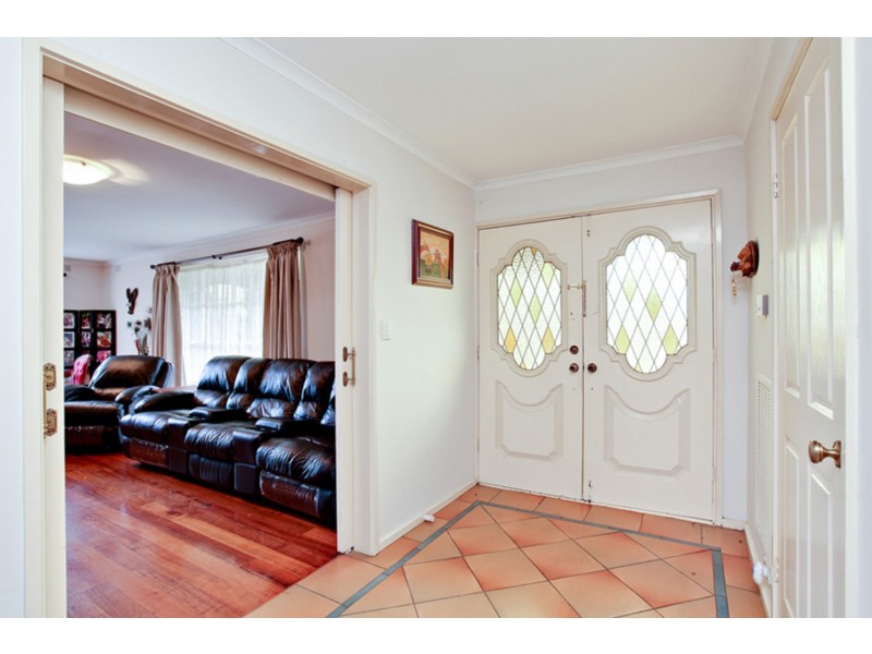 26 Stewart Drive, Werribee VIC 3030