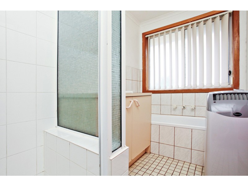 42 Songlark Crescent, Werribee VIC 3030