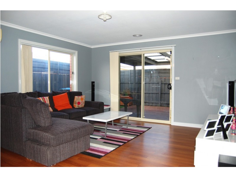 13/52 Latham Street, Werribee VIC 3030