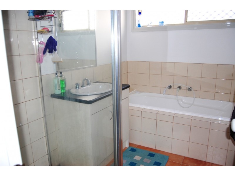 13/52 Latham Street, Werribee VIC 3030