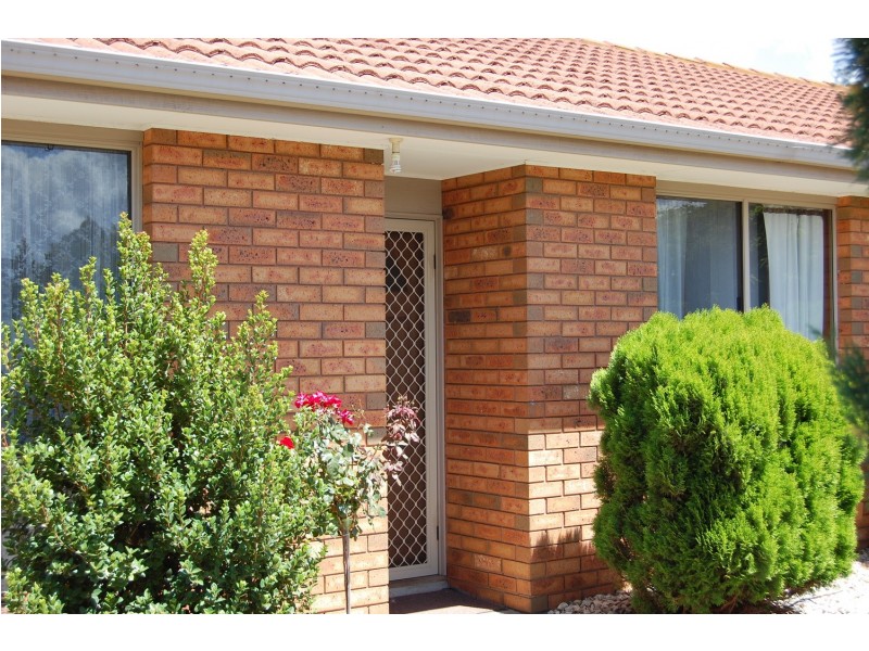 2/227 Princes Highway, Werribee VIC 3030